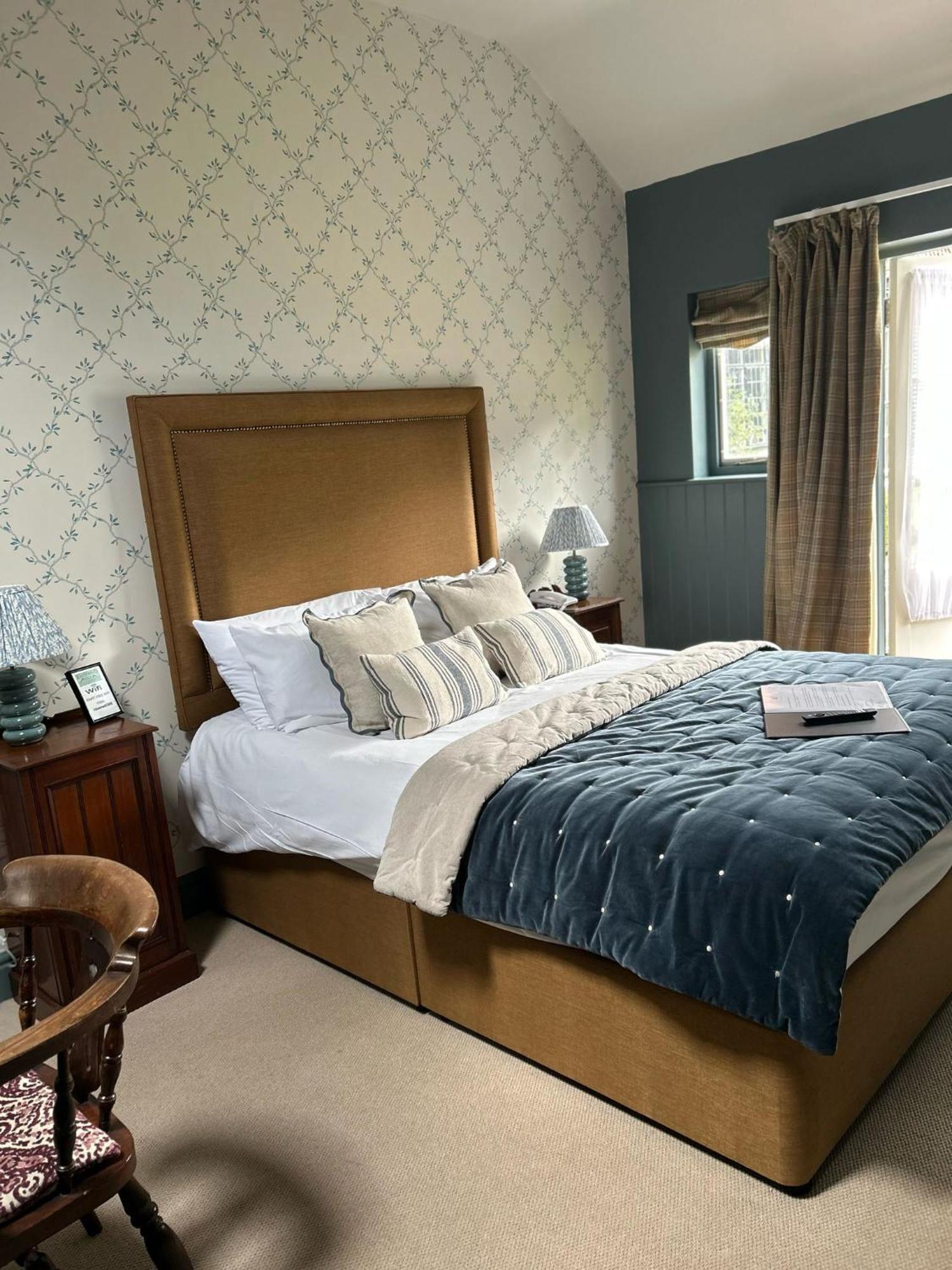 Ravenwood Hall Hotel Bury St. Edmunds Esterno foto