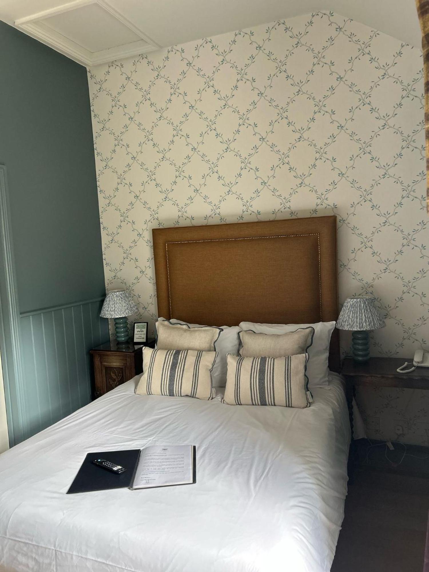 Ravenwood Hall Hotel Bury St. Edmunds Esterno foto
